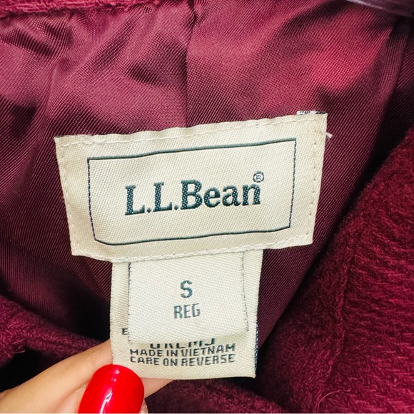 L.L Bean Wool Peacoat Comes With a Gift❗️ 🎁 - Picture 4 of 6